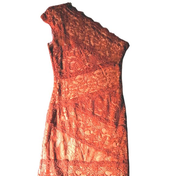 bebe Dresses & Skirts - Beautiful Bebe One Shoulder Lace Red Mini-Dress